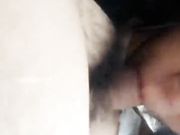 网红大淫货何奕恋穿着真空透明内衣在马路飞驰车里和司机玩上位骑乘高潮喷射