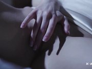 女神西比尔清晨的性爱游戏穿好衣服准备上班突然来感觉回床与猛男大战