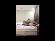 紫色头发的发廊小妹跟男人约炮