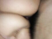 轻轻一揉爱液就泛滥的师范大学生妹子与炮友啪啪啪骚妹很饥渴