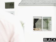 清秀白嫩美女吞吐粗大鸡巴冲击力刺激看的鸡儿硬欲望粗大