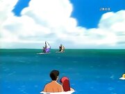 海边寂寞少女玩起了裸泳勾引男人