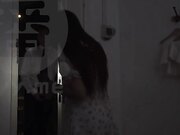 国产AV佳作-巨乳业主深夜淫叫淫水直流 小区物业报复女业主强上实录