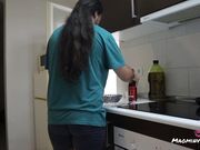 好白菜都让老外拱了～又一风骚留学生早餐还没吃先勾引老外操逼