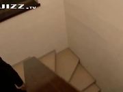 去朋友家发现朋友外出后 按住他的极品女友后入使劲操