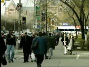 猥琐男回家看到睡着的小姨子偷偷的剪掉她的内裤玩粉嫩的鲍鱼，玩醒了强操