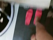 这双腿就达到了腿玩年的标准，又骚又浪，绝对是做爱的最佳伴侣