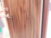 性感女房仲跳蛋遗留房间被客人发现然后色诱他各种体位啪啪啪