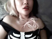 高颜值清纯大学留学生优米和闺蜜一起伺候男友 口活劲道有吸力