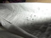 迷翻美少妇偷偷的干她的B 干完了还得偷偷的把衣服给她穿上