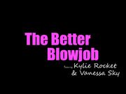 两个表妹非要让表哥评一下谁更性感