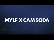 一起合租的妹子在洗衣房自慰被我偷看到