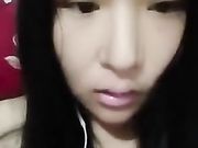 大奶萌妹子各种道具直播自慰 淫水满溢 自己还要尝一尝