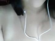 大奶萌妹子各种道具直播自慰 淫水满溢 自己还要尝一尝