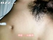 刚刚开发的高中妹子 没想到毛毛那么旺盛 发育的真好