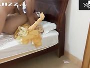 结婚当天老婆还没来得及脱下婚纱就被我操了 记录下这美好的时刻