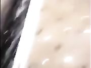 现在的主播花样真多在KTV里直播啪啪啪还高声淫叫 粉丝们快来舔逼