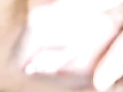 萝莉主播为了博眼球吃完火腿肠后在众粉丝面前直接和爸爸开操 场面真淫乱