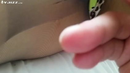 国内丝袜腿模露脸露点大尺度私拍视频 一对奶子有嫩有挺 好想捏