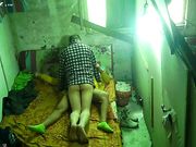 很会玩的民工大哥换着体位玩上面小姐 这两百块花的真值