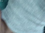 与白嫩小女友打炮时突然来电话了 边给闺蜜打电话边操逼