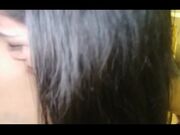 小区楼下勾搭上的少妇她老公不在家人美奶子也挺大的