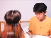 最新乌鸦传媒国产AV剧情新作-禁忌恋之兄妹乱伦 看片被妹妹发现 骗玩游戏被爆操