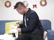 国产AV佳作之『我的精东男友』偷情正爽时男友回家 偷偷在他旁边被别人的大鸡巴狂插