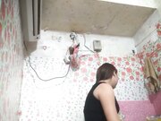 武汉城中村找了一大奶子站街女干一炮200